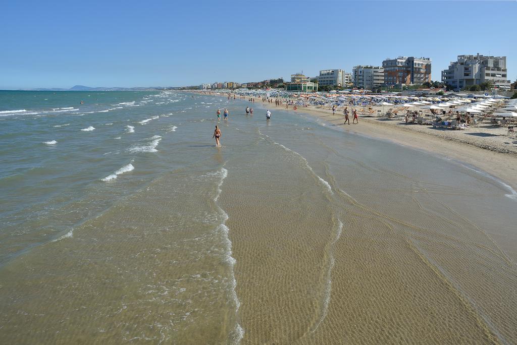 Hotel Bel Sit Senigallia Extérieur photo