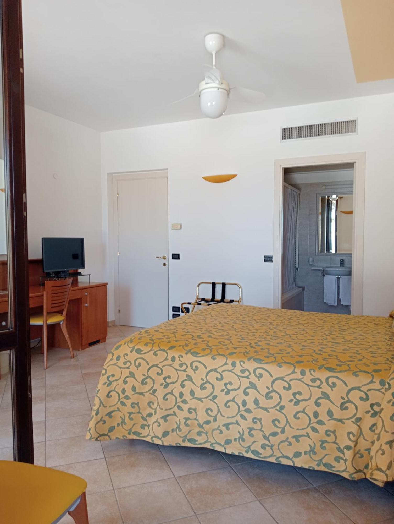 Hotel Bel Sit Senigallia Extérieur photo