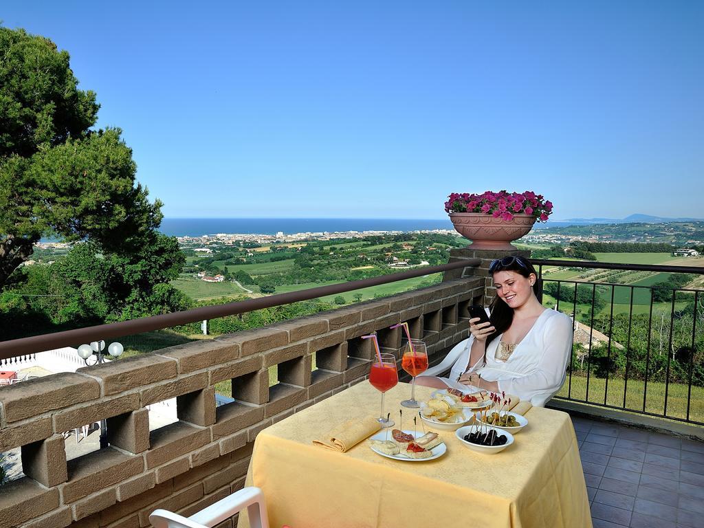 Hotel Bel Sit Senigallia Extérieur photo